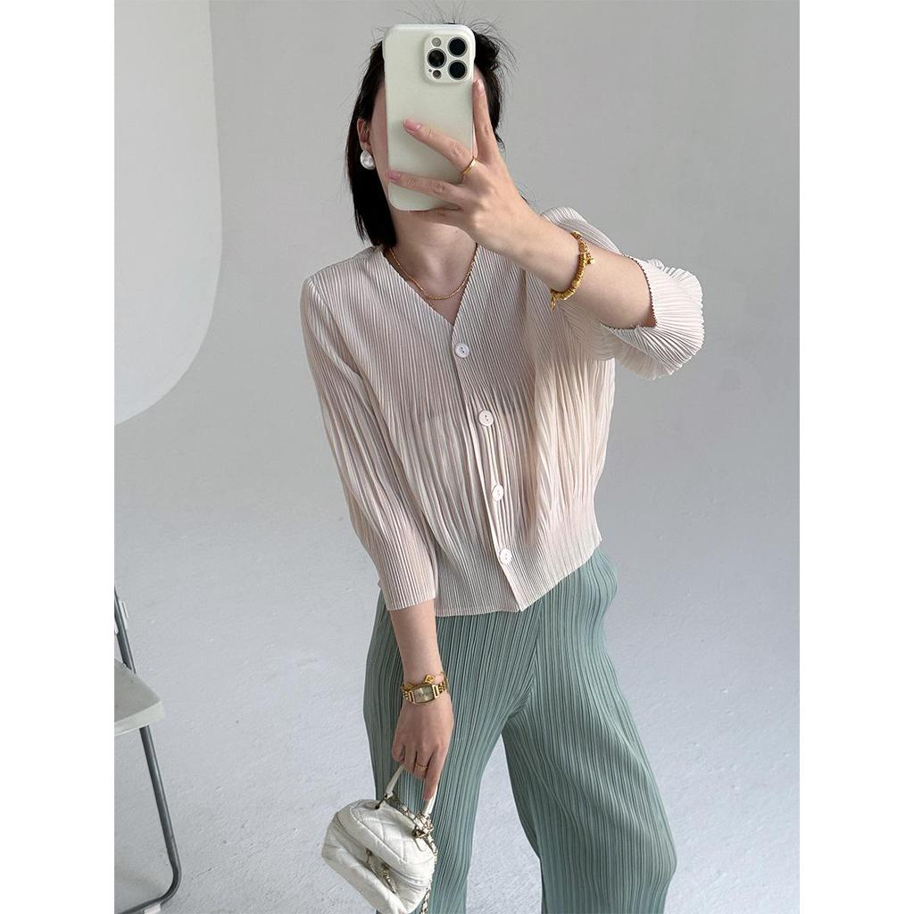 Miyake 2026 Elegant V-Neck Pleated Slim Fit Shirt for Women