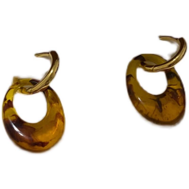 Korea Dongdaemun Nyunyu Niche Design Metal Versatile Temperament Resin Amber Ins Splicing Earrings