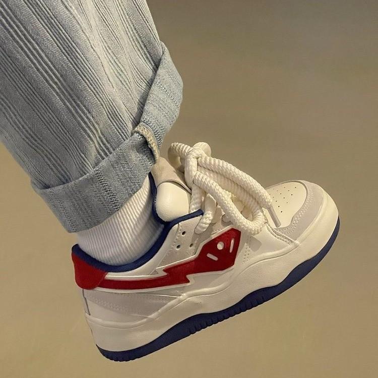American Retro Bread Shoes Women's Platform 2025 Versatile Student White Shoes Niche Design Original Board Shoes Tide
