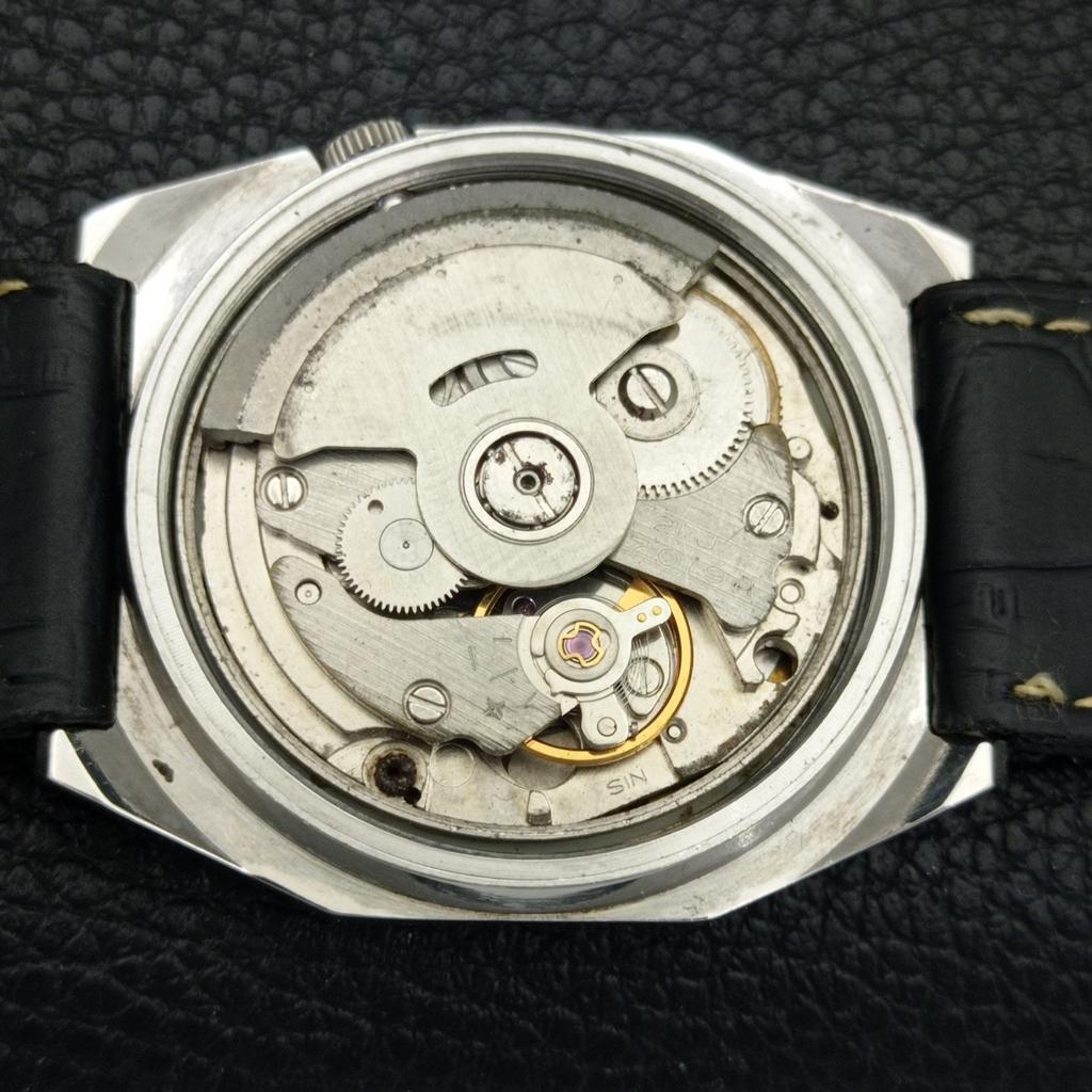 JAPAN VINTAGE SEIKO 5 AUTOMATIC MENS ARABIC RED COLOR DIAL WATCH A702452-5 R124-a702452