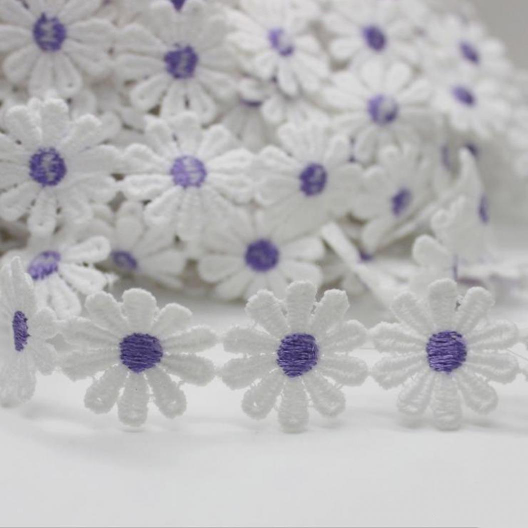 

Вышитая аппликация Ромашки для декора одежды и головных уборов. 90 см фиолетовый