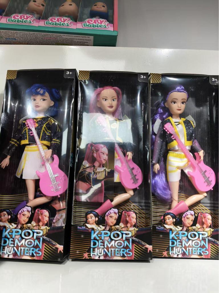 KPOP Demon Hunter Girl & Boy Group Animated Dolls with Theme Song & Colorful Lights
