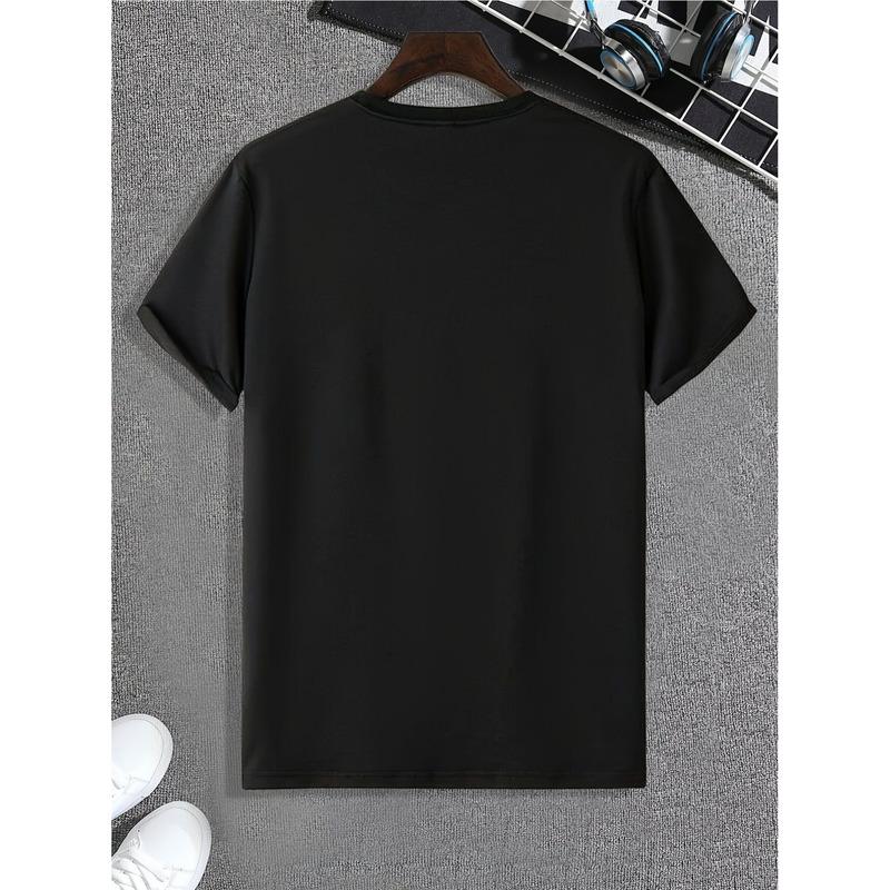 "Mechanic" T-Shirt with Funny Definition — Gift for Mechanics, Suitable for All Seasons, Casual Style, Top Choice for Gifts