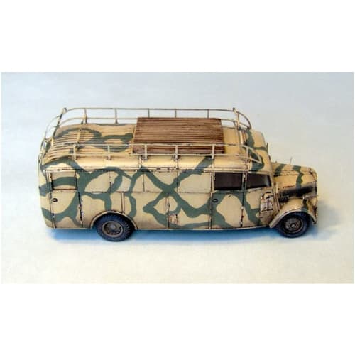 Roden 1/72 Scale German Opel Military Staff Bus W39 Plastic Model Kit RE72720