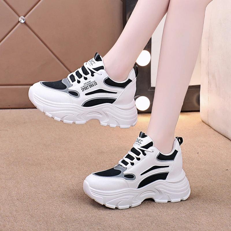 Fashion New Round Toe Breathable and Comfortable Casual Sneakers Spring/autumn Thick Sole Large Size Walking Shoes for Women