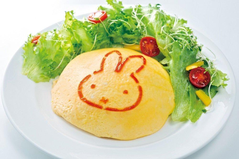 Skater Round Omelette Rice Maker with Miffy Ketchup Pen and Made in LOC3 Plate, Japan,