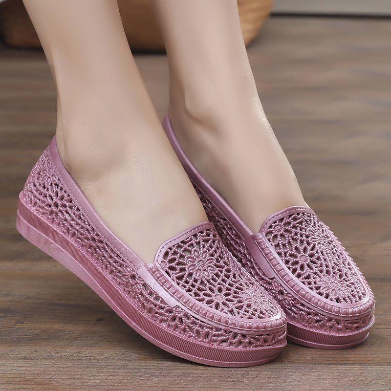 Women's Sandals for Summer Outdoor Wear Fashionable Toe Cap Sandals with Hollow Out Breathable and Anti Slip Features