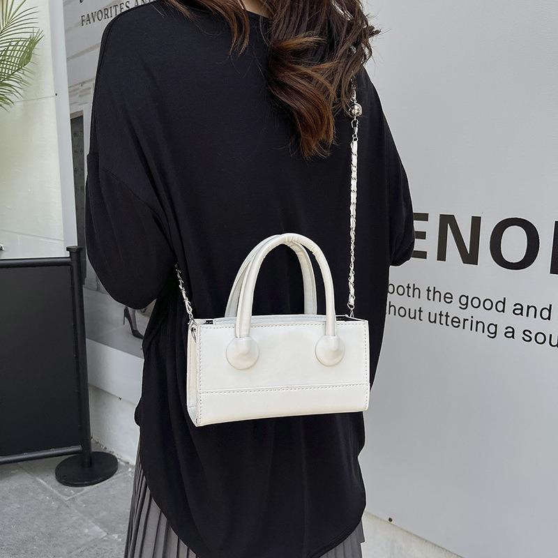 Premium Chain Box Portable Small Square Bag Women's New Fashionable Versatile Exquisite Hand Carry Shoulder Messenger Bag
