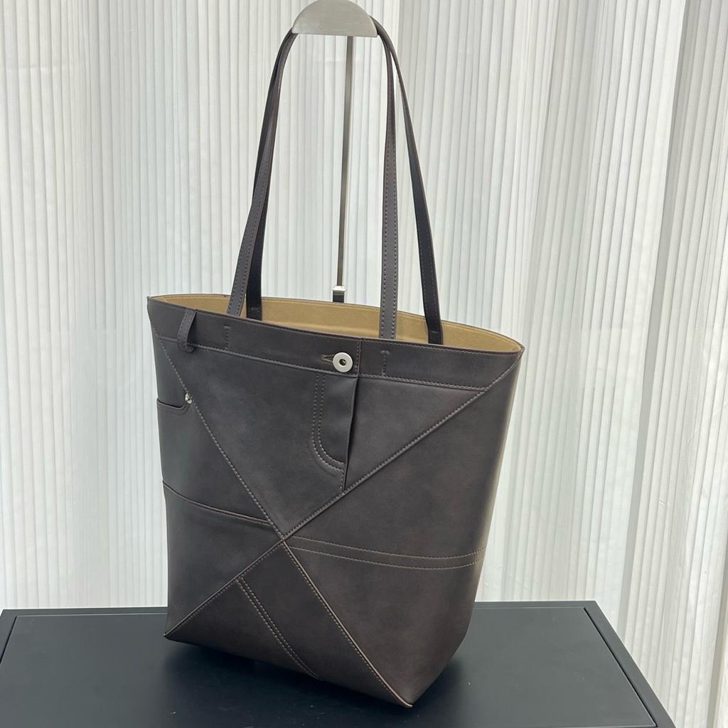 2026 New Panta Splicing Folding Tote Bag, Retro Premium Cowhide Bucket Bag, Genuine Leather Commuter Bag for Women