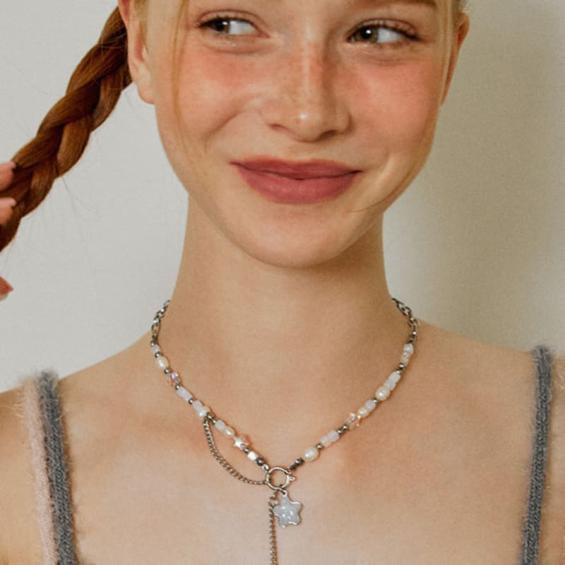VVV Aurora Star Pearl Chain Drop Surgical Necklace