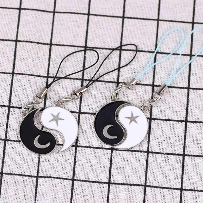 Black White Star Moon Keychain Pair Friendship Key Chain Pendant Couple Phone Charm Decoration for Key Bag Backpack