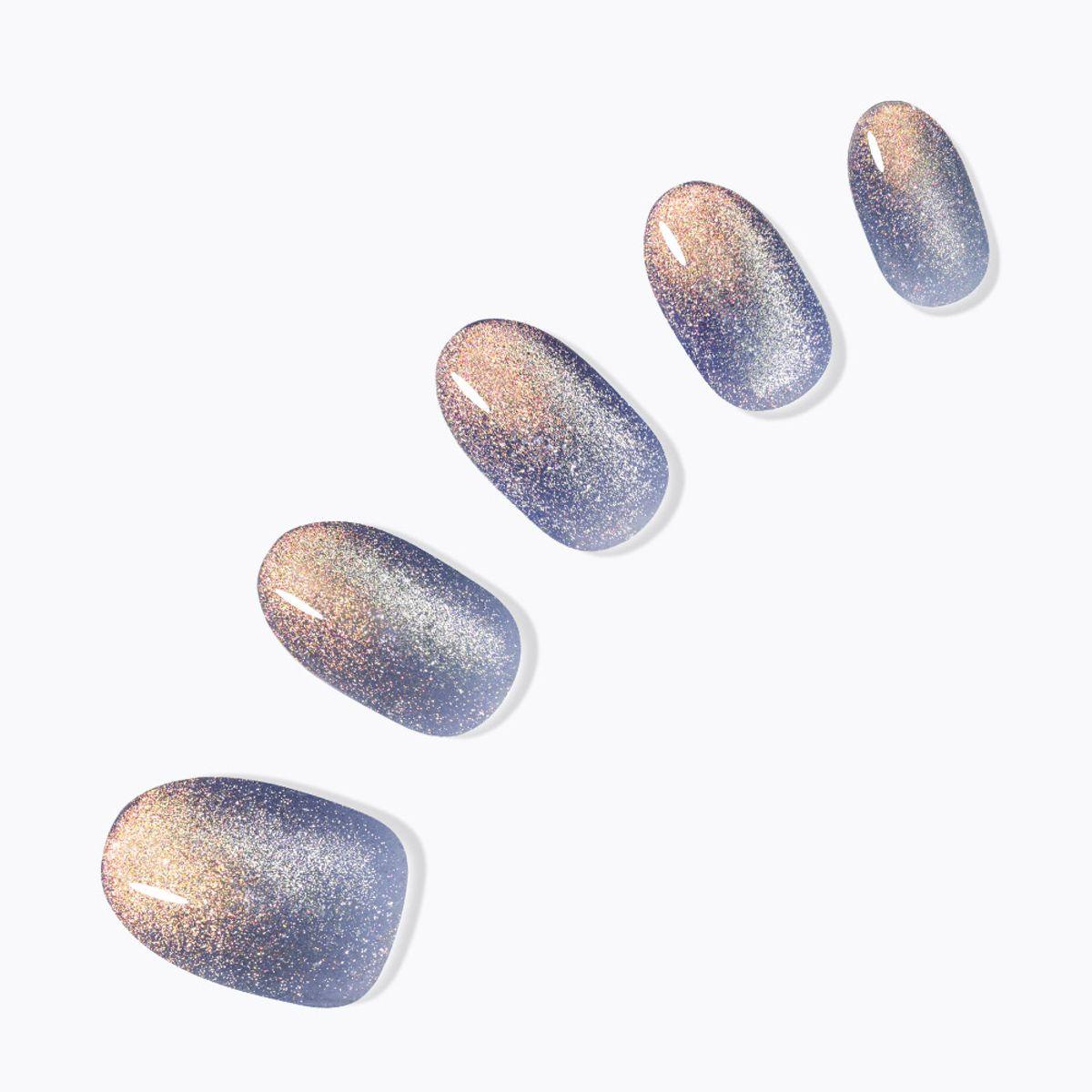 Dashing Diva Magic Press Moonbeam (Regular Oval) Nail Tips