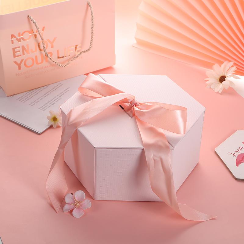 

Gifts Box with Bow Ribbon Valentines Day Presents Packaing Boxes Anniversary Surprise Gifts Wedding Decorations 16x14x10cm
