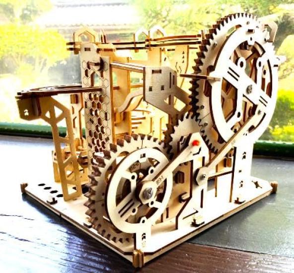 Kit Artizanal 3D TOKIX, Kit de Asamblare din Lemn, Bilă în Mișcare (Avansat)