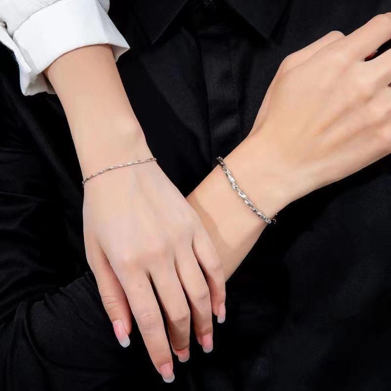 Star and Moon Mobius Couple Bracelets for Men & Women – Ideal Student Birthday Gift