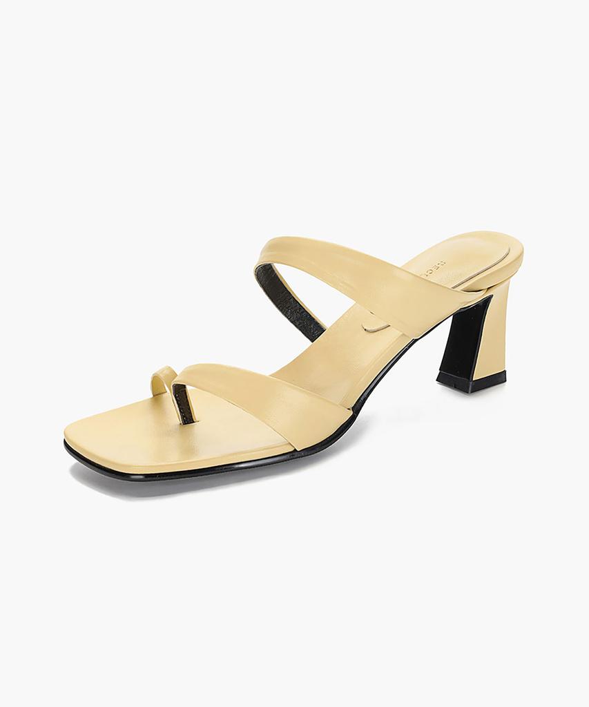 Recur Ecur Asymmetrical Detail Sandal Heel Butter 1281