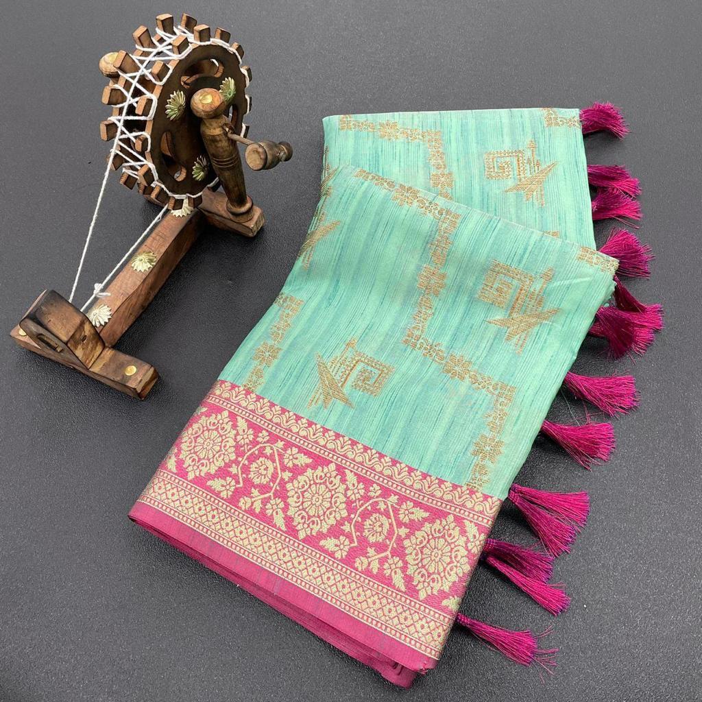 

Soft silk saree with Zari weawing Pallu & Zari weawing contrast border