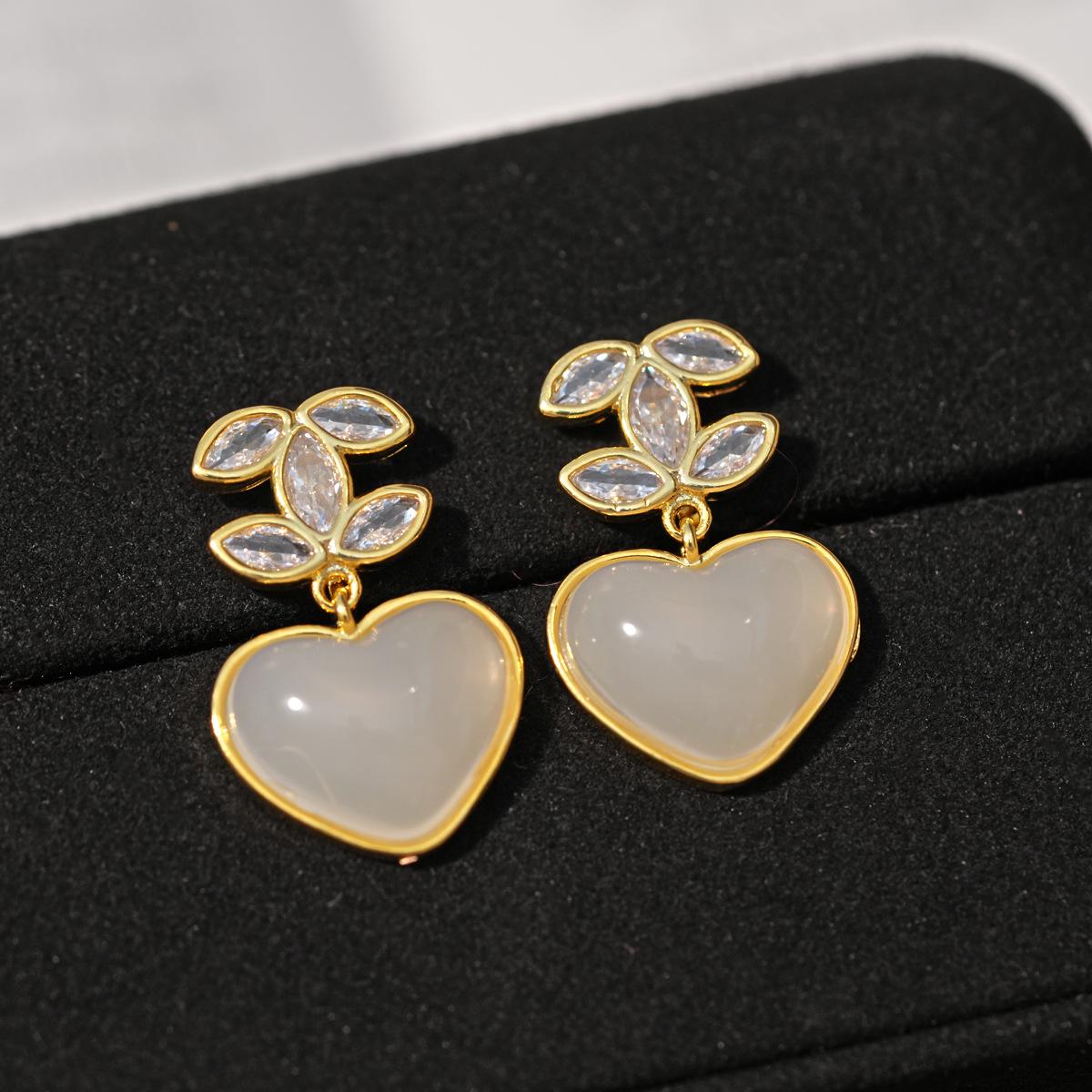 Позолоченный ушной кафф в виде буквы и сердца из циркония – Элегантные ретро серьги для женщин