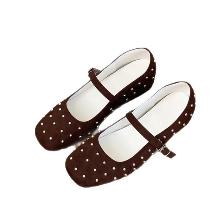 Grape mother single shoes 2025 spring new rivets fashionable flat shoes women's comfortable soft sole not tired feet casual shoes