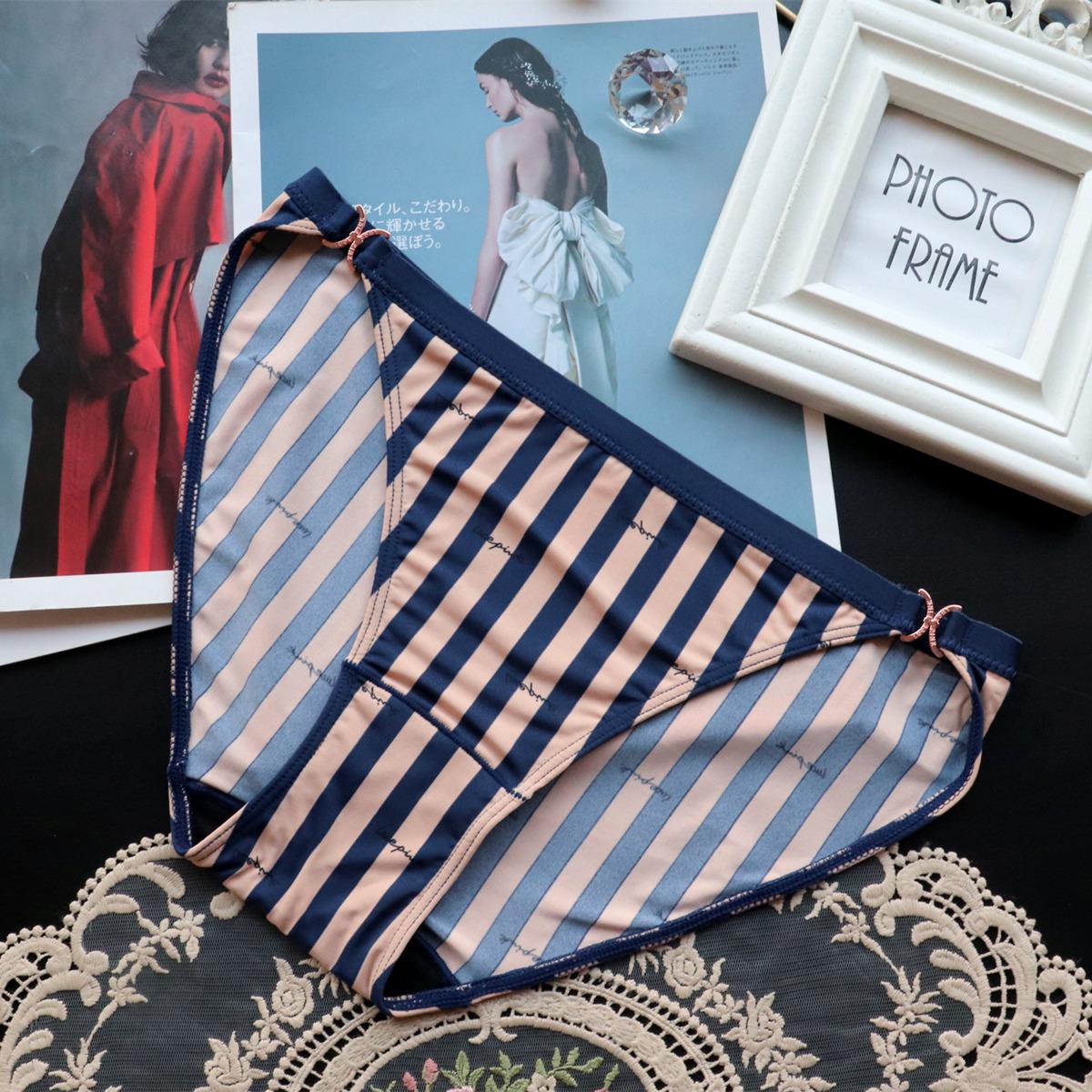 

Жіночі трусики нижньої білизни Сексуальні трусики з низькою посадкою з принтом Жіночі дихаючі труси Ice Silk для жінок L