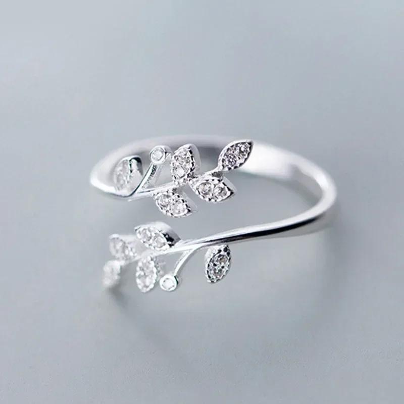 

Fashion Daisy Yellow Flower Rings For Women Sweet Girls Exquisite Enamel Sunflower Open Hoop Earrings Korean Simple Jewelry Gift resizable