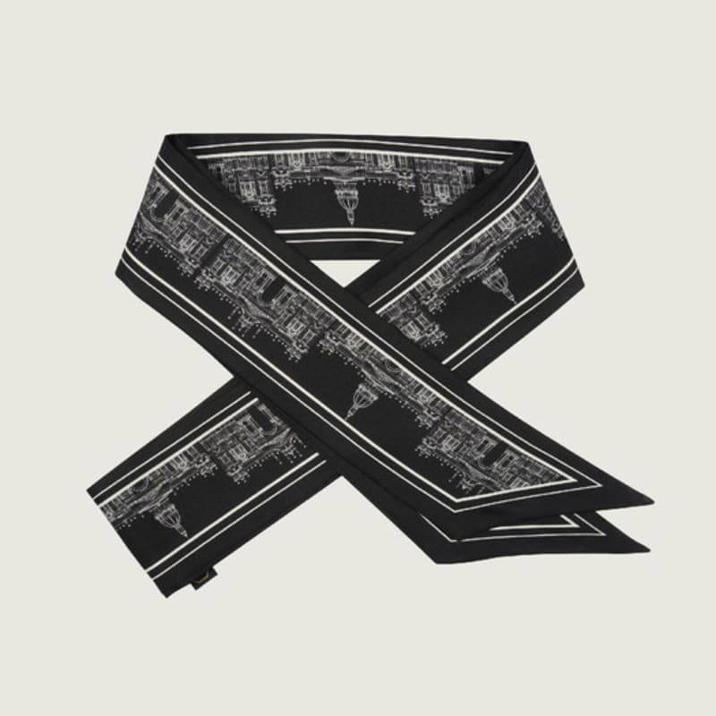 Saint Luxure Ciel Black