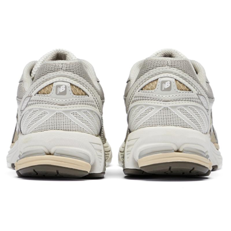 New Balance 860v2 'Timberwolf Moonbeam' Sneakers ML860KS2