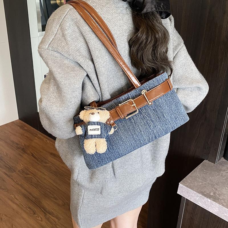 Large-capacity Bag Women's Autumn and Winter Versatile 2025 New Casual Shoulder Underarm Bag High-quality Texture Work Commuter Bag