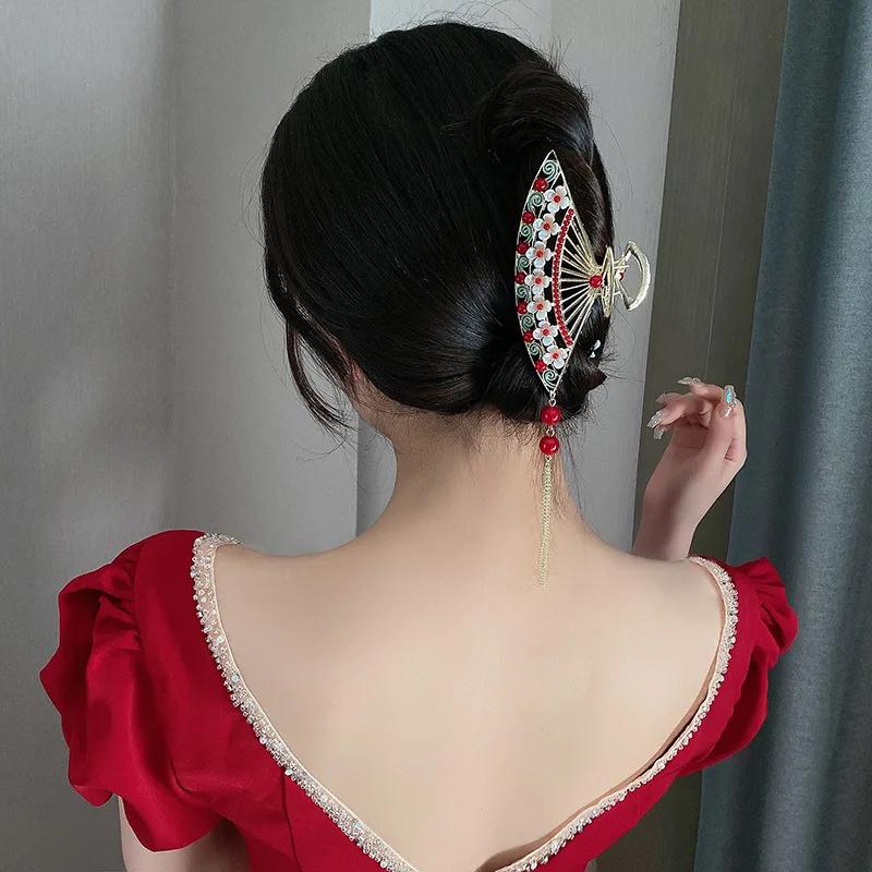 

Chinese Style Hair Claw for Women Girls Fashion Metal Hair Clip Tassel Irregular Hairpins Headwear Hair Accessories 2022