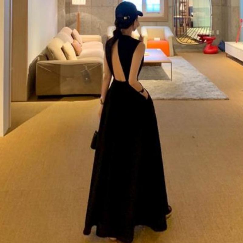 Летнее корейское шикарное однотонное длинное платье с открытой спиной 2026 One Size чёрный