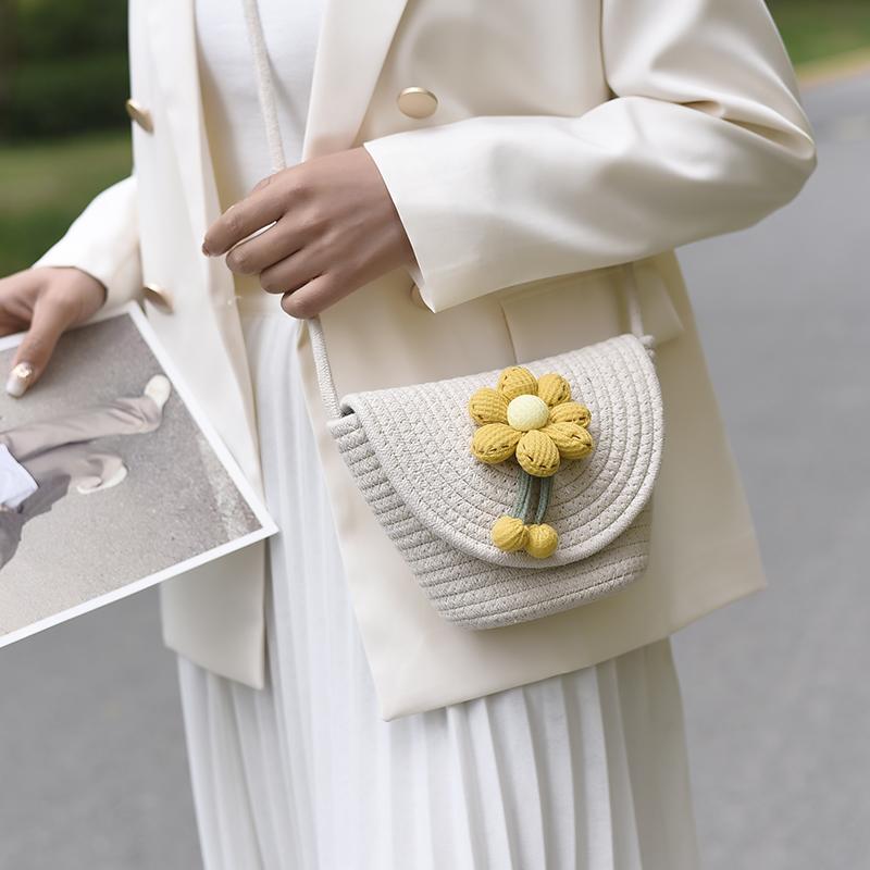 A Small Fresh Style Women's Shoulder Bag Flower Doll Decorated Coin Purse Mobile Phone Bag Woven To Make Young Ladies Love