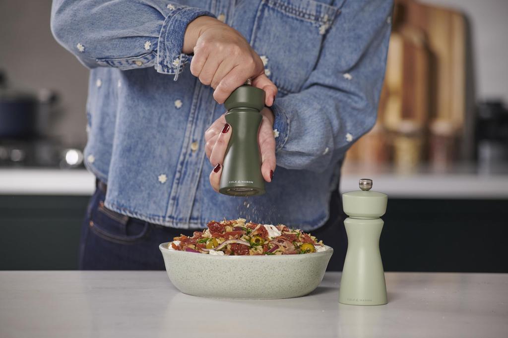 Cole & Mason Kenton Salt and Pepper Mill, Rosemary, Adjustable Grind, Durable Ceramic Mechanism, Includes 1 Grinder, 15cm