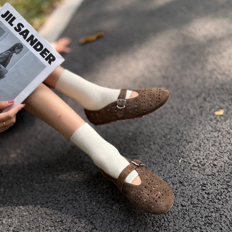 Johnature Retro Cow Suede Hollow-out Flat Shoes Breathable Soft Sole Versatile Women's Shoes