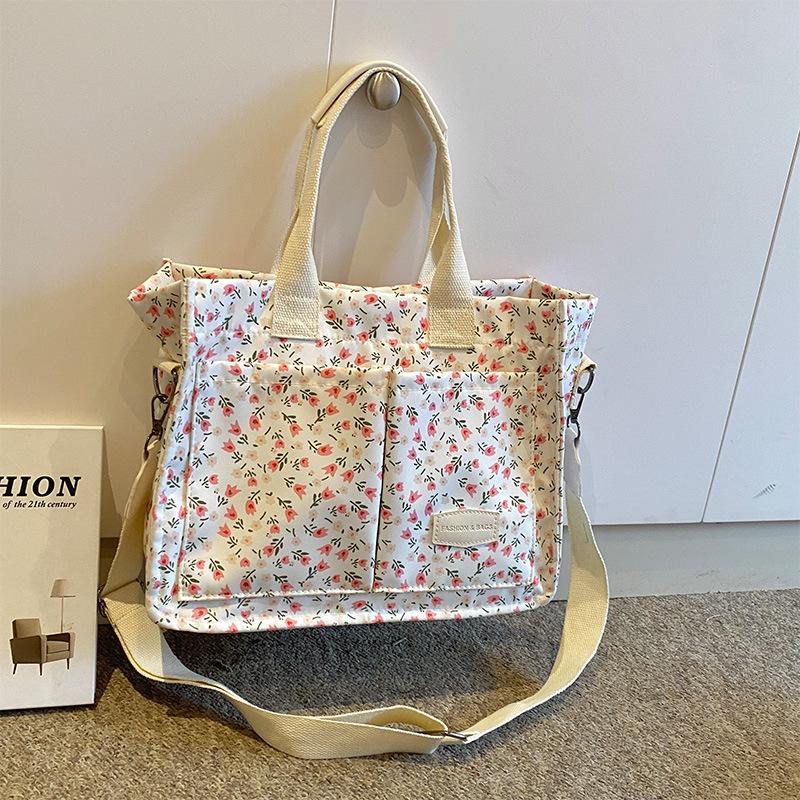 Canvas-Tasche mit großem Fassungsvermögen für Damen Neue Sommer-Nische Einseitige Tragetasche Umhängetasche Pendeln Mamatasche