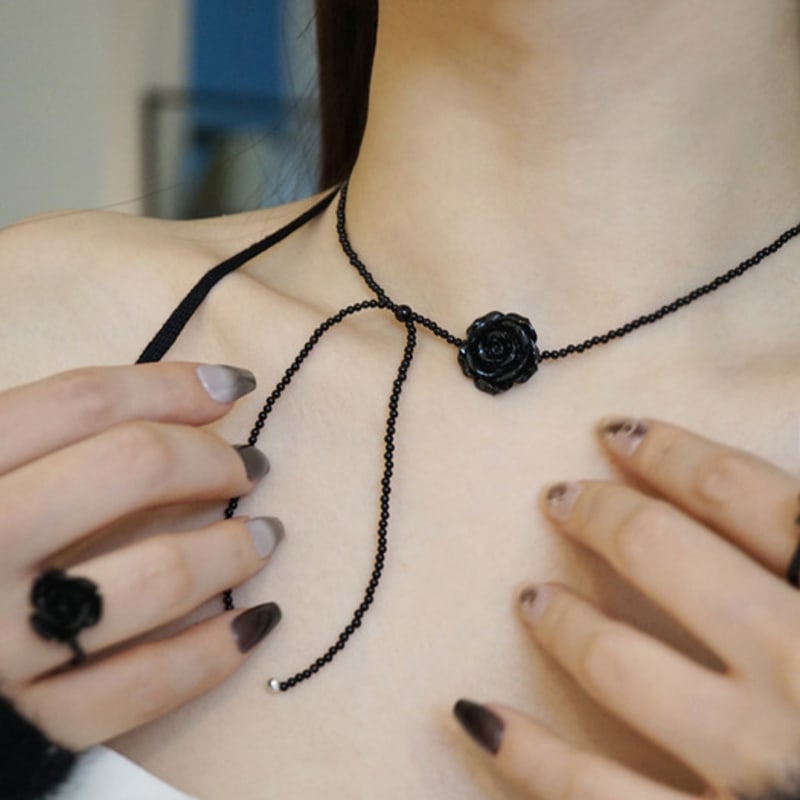 SORA Rose Necklace
