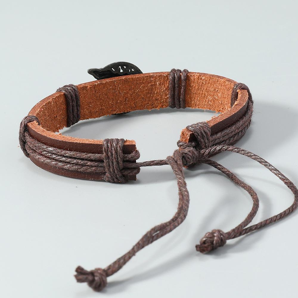 Retro Wolf Head Charm Bracelet for Men Handwoven Leather Adjustable Punk Style Bracelet Simple Jewelry Gift