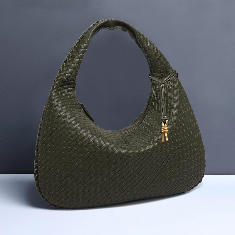Hand-Woven Retro Single Shoulder Underarm Women'S Bag Fashion Trend Portable Oblique Span Women'S Bag
