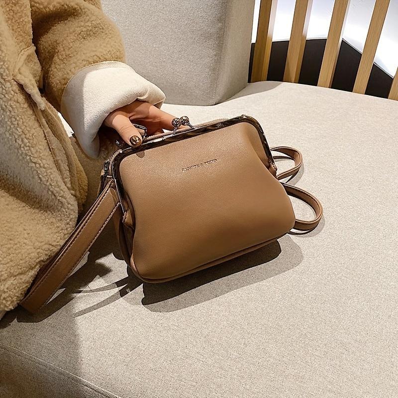 Schicke Umhängetasche im Vintage-Stil für Damen Vielseitige Schultertasche/Clutch-Kombination Abnehmbarer Riemen Reißverschluss Einfarbig Kunstleder