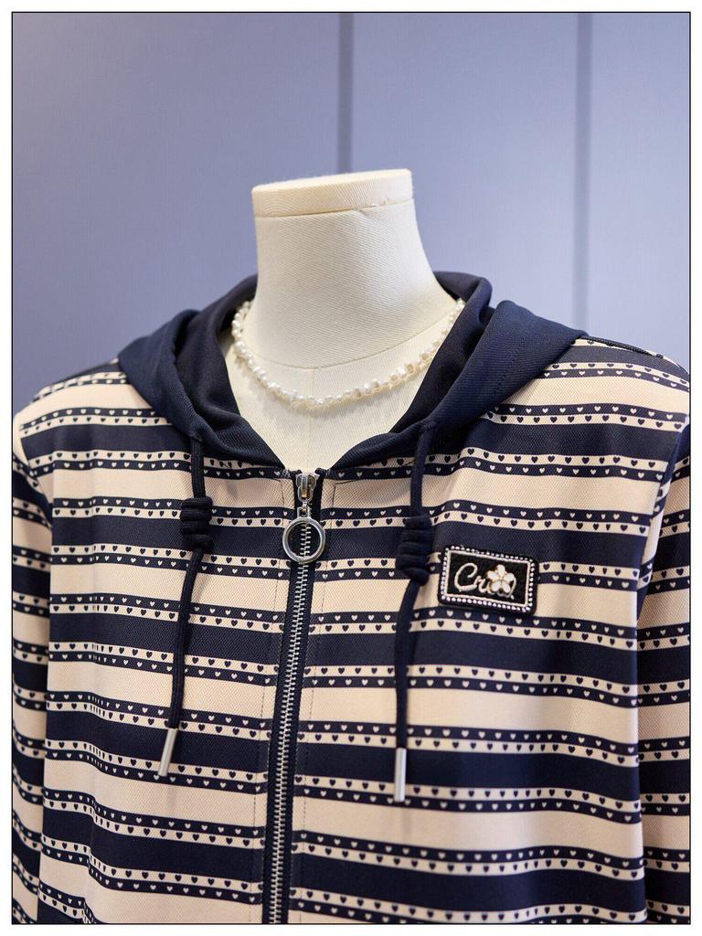 Women's Mid-Aged Spring/Autumn Casual Sportswear Set - Hooded Jacket & Top