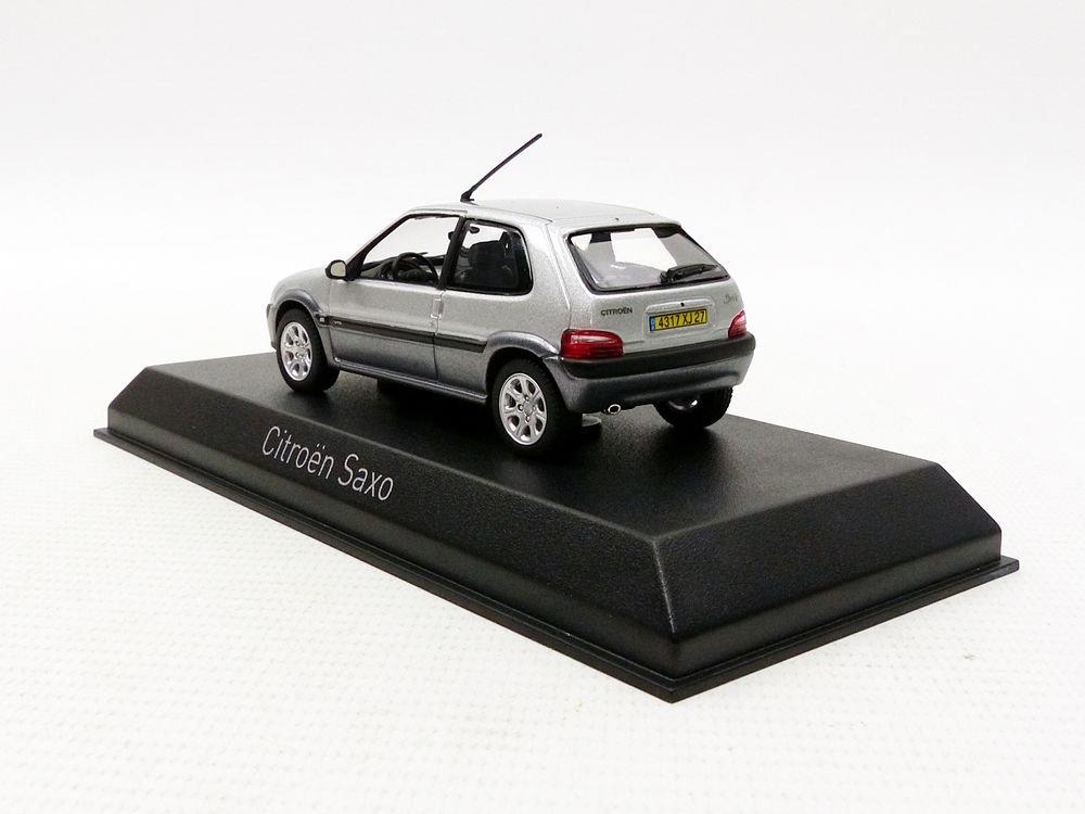 Norev Saxo VTS 2001 Regengrau Fertigmodell 1/43 Citroën Grau/Quarz