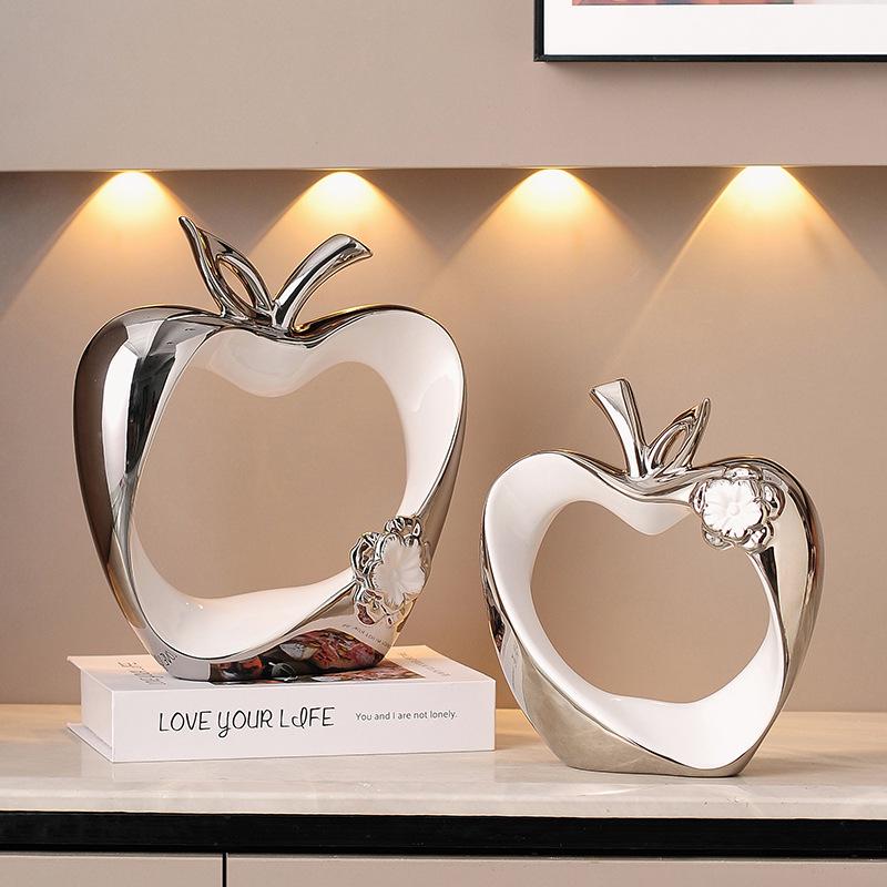 Luxurious Apple Ornament: Elegant Living Room & Hallway Décor