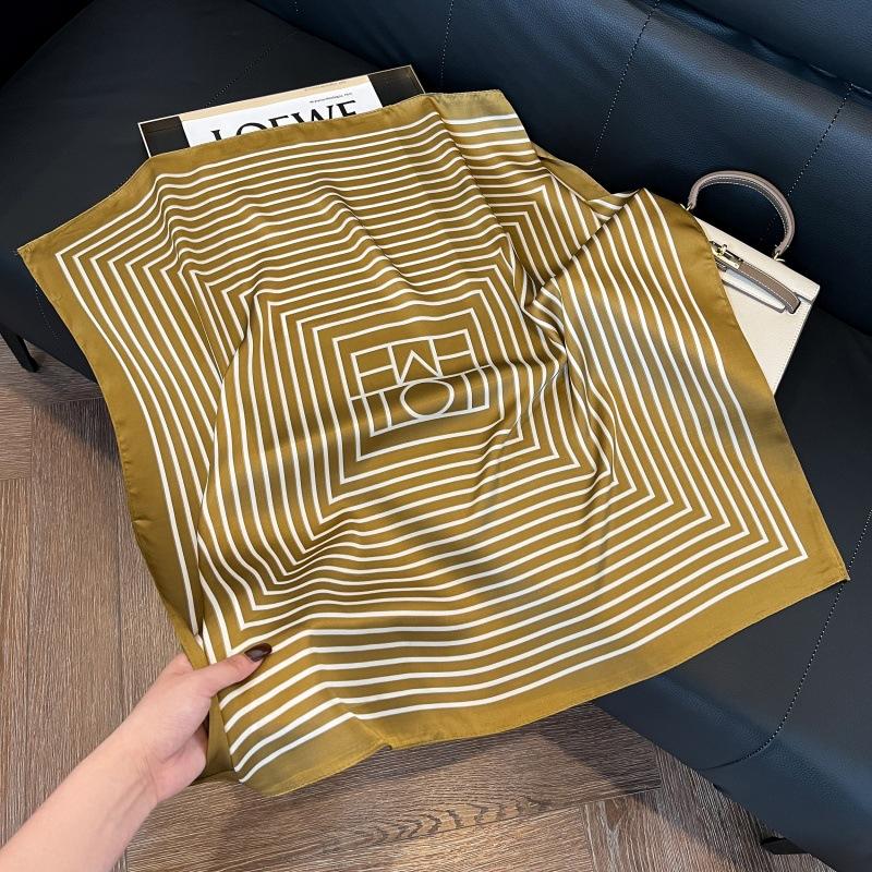 New silk scarf women's fashion versatile high-end small square scarf Korean version neck protection scarf spring and autumn retro scarf binding bag