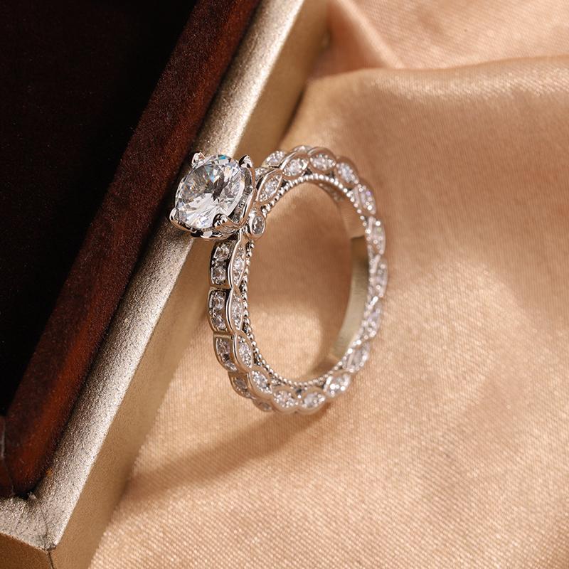 925 Silver Plated Classic White Zircon Four-Prong Ring for Women, Wedding Engagement Anniversary Jewelry Gift.