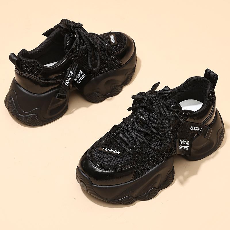 Vaters Schuhe 2026 Frühling und Herbst Neuheit Herbst vielseitige Sportschuhe mit dicker Sohle für Damen