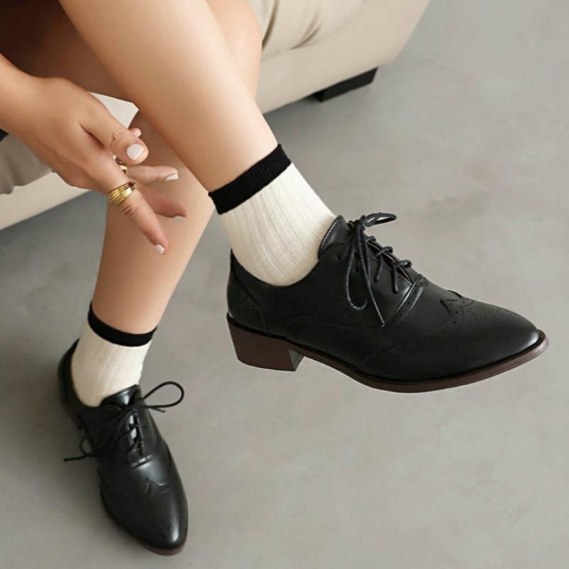 2025 New British Style Point Toe Casual Women Shoes Neutral Lace Up Trend Fashion Heels Shoes Spring And Autumn Women Shoes