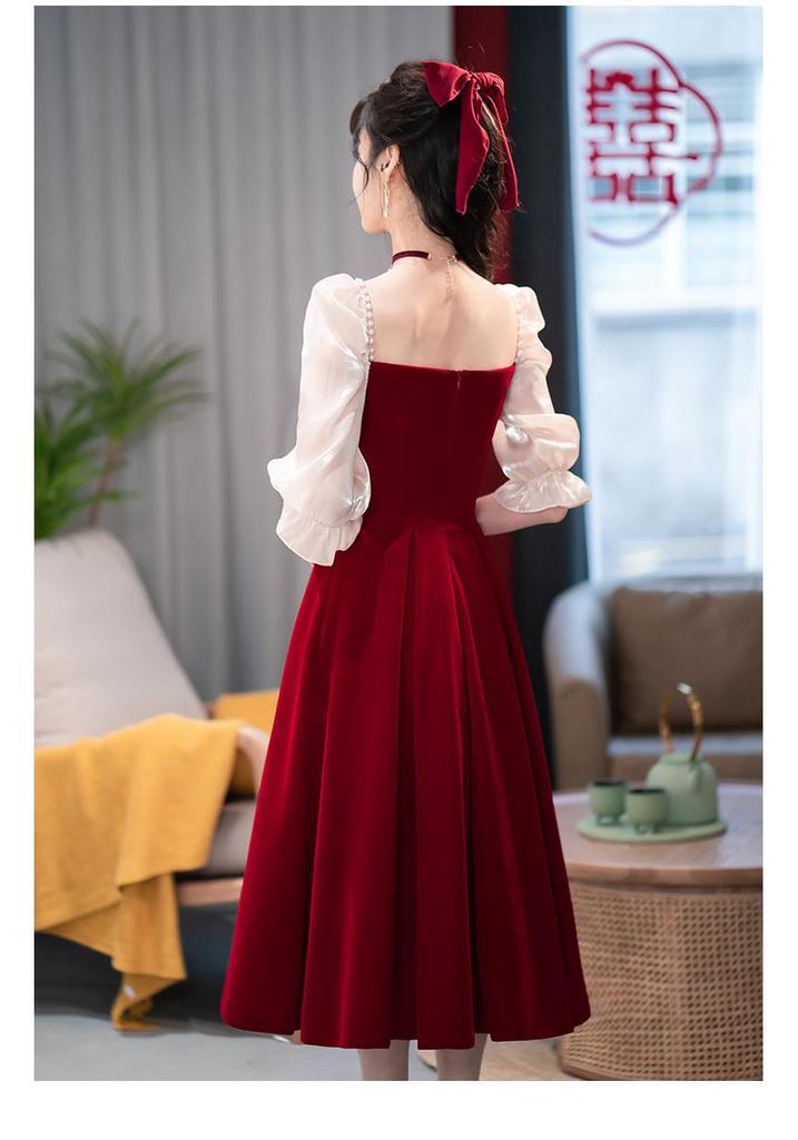 Robe d'été formelle courte haut de gamme couleur bordeaux - Tenue de toast ou tenue quotidienne pour la mariée 2025