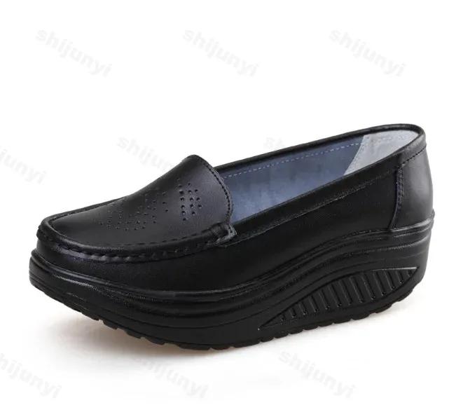New Nurse Shoes For Ladies Platform Bottom Leather Zapatos Casual Slope Heel Anti-Slip Footwear for Adult Wholesale