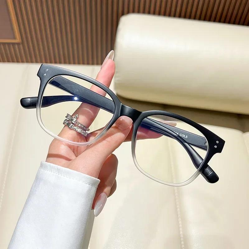 Large Frame Anti Blue Light Glasses Ultra Light TR90 Women's Fashionable High-end Optical Glasses Computer Essential Goggles
