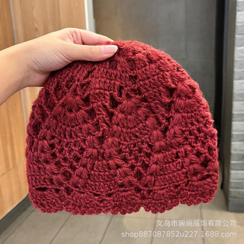 New handmade link flower decorative temperament simple knitted hat autumn and winter new face small literary wool hat
