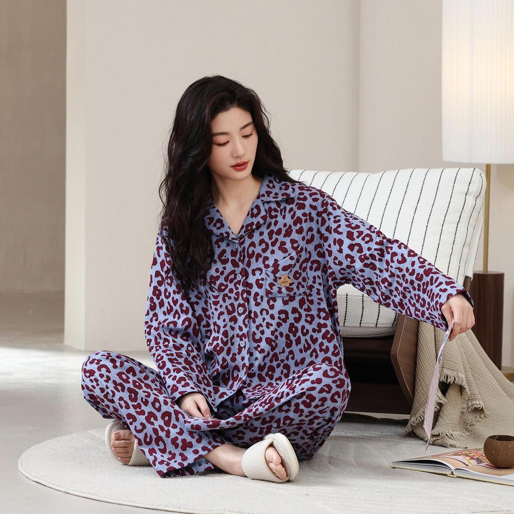 Women's Pure Cotton Striped Long-Sleeve Pajamas Set for Spring/Autumn, Wear Indoors or Out, Customizable Design Available.